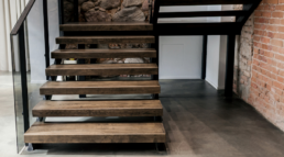 Cuál es la mejor madera para escaleras de interiores