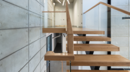 escaleras de madera estilo y sostenibilidad