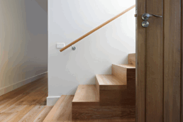 Maderas más resistentes para fabricar pasamanos