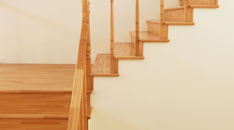 Pasamanos de madera cuadrados